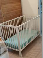 WIT KINDERBEDJE, Enlèvement, Comme neuf, Matelas