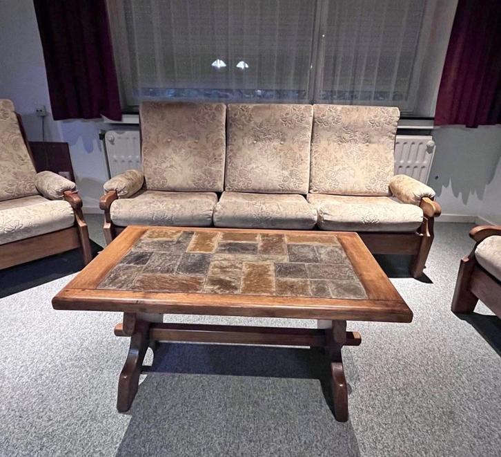 Complete zitkamer –  fauteuils en tafel - Prijs in overleg, Huis en Inrichting, Zetels | Complete zithoeken, Gebruikt, Hout, Stof