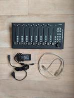 ICON platform m+, Muziek en Instrumenten, Ophalen, Zo goed als nieuw