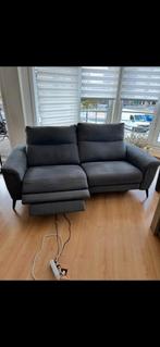 Grote 2 zit zetel met relax te koop in stof, slechts 1 jaar!, Ophalen, Zo goed als nieuw, Stof