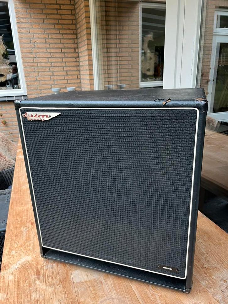 Ashdown 4x10 lege kast, Muziek en Instrumenten, Versterkers | Bas en Gitaar, Zo goed als nieuw, Ophalen