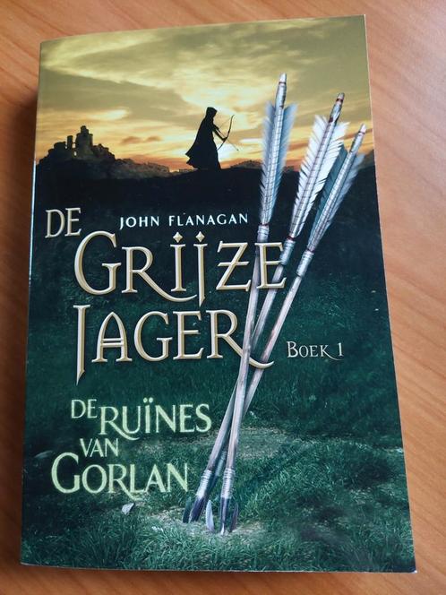 John Flanagan - De ruïnes van Gorlan, Boeken, Kinderboeken | Jeugd | 10 tot 12 jaar, Nieuw, Ophalen of Verzenden