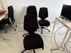 Gratis bureaustoelen, Ophalen
