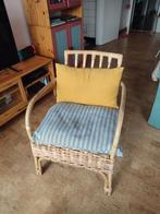 Prachtige rotan fauteuil met kussen, Riet of Rotan, Minder dan 75 cm, Zo goed als nieuw, 50 tot 75 cm