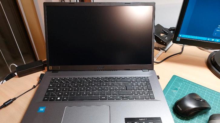Nieuwe Laptop Acer 3 17 4 gB, Computers en Software, Windows Laptops, Nieuw, 17 inch of meer, 3 tot 4 Ghz, 4 GB, Azerty, Ophalen