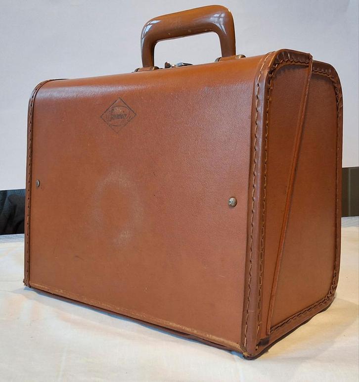 Eumig Wien filmprojector type P8, Verzamelen, Foto-apparatuur en Filmapparatuur, Ophalen