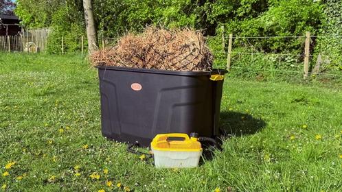 Hooistomer “De Trog” – ruim model mét wielen, Dieren en Toebehoren, Paarden en Pony's | Verzorgingsproducten, Nieuw, Ophalen