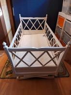 Retro babybed met matras, Kinderen en Baby's, Ophalen, Gebruikt, Minder dan 140 cm, Matras