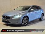 Volvo V40 2.0 D2 Momentum Automaat 2018 LED Garantie, Auto's, Volvo, 1998 cc, 4 cilinders, Blauw, Leder en Stof
