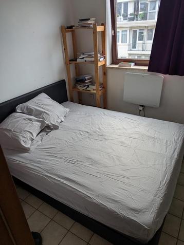 Boxspring 180 x 200 cm beschikbaar voor biedingen