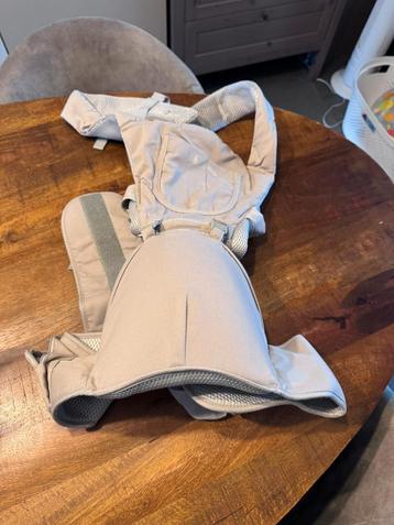 Ergonomische draagzak beschikbaar voor biedingen