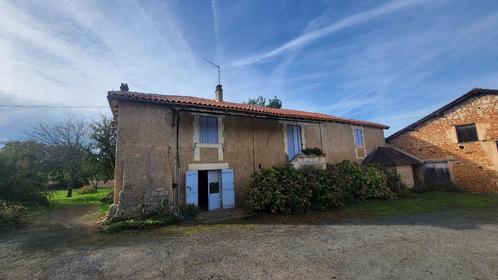 CORPS DE FERME 13 000M2 DE TERRAIN 700M2 DE BATIMENT, Immo, Étranger, France, Maison d'habitation, Campagne