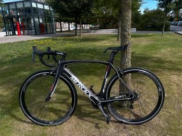 Racefiets beschikbaar voor biedingen