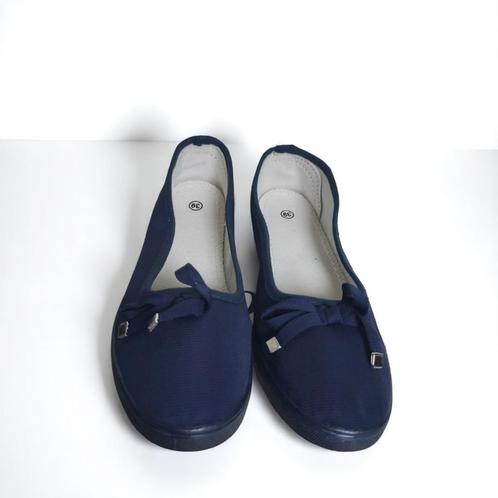 Marineblauwe instappers blauw 39, Kleding | Dames, Schoenen, Nieuw, Instappers, Blauw, Verzenden