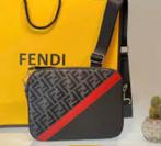 Sacoche fend haute qualité, Bijoux, Sacs & Beauté, Sacs | Sacs à bandoulière, Enlèvement ou Envoi, Comme neuf