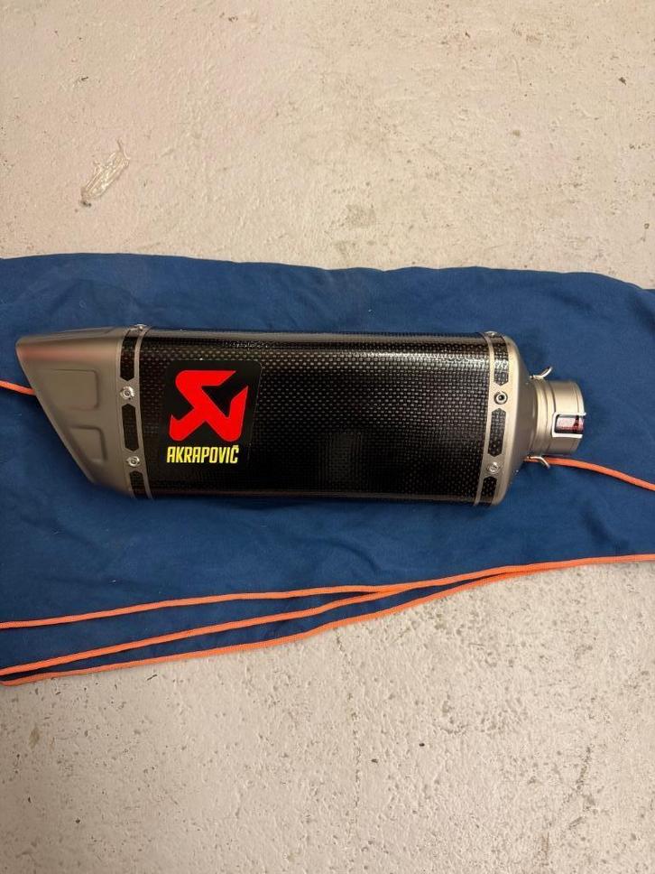 Akrapovic uitlaatlijn – Suzuki GSX-8S NIEUWE, Motoren, Onderdelen | Suzuki, Nieuw, Ophalen
