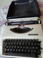 Machine à écrire Tippa Adler + valise, Gebruikt, Ophalen