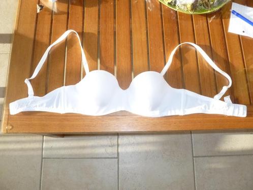 soutien blanc taille 70A Hunkemöller, Vêtements | Femmes, Sous-vêtements & Lingerie, Soutien-gorge, Blanc, Enlèvement ou Envoi