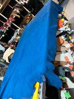 Koning blauw nubuck hele huid 1.5 mm dikte soepel, Hobby en Vrije tijd, Ophalen of Verzenden, Blauw