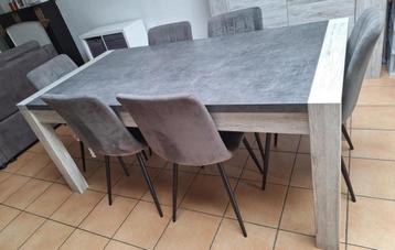 Salle à manger + meuble TV et table beschikbaar voor biedingen