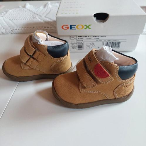 Geox Respira bébé 18 NEUVES, Kinderen en Baby's, Babykleding | Schoentjes en Sokjes, Nieuw, Ophalen of Verzenden