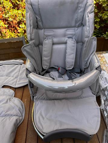 Kinderwagen te koop beschikbaar voor biedingen
