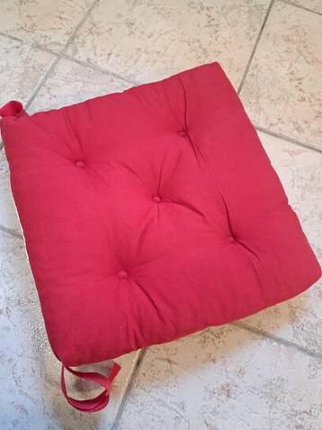 Coussin pour chaise - 38cm x 42cm - 16 pièces disponibles