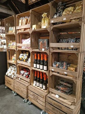 Oude fruitkisten beschikbaar voor biedingen