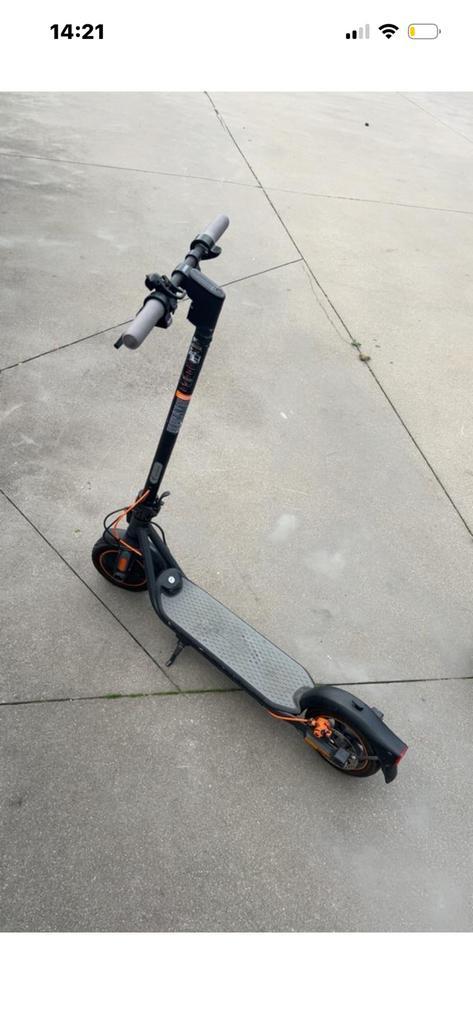 Elektriche step ninebot kick scooter, Fietsen en Brommers, Steps, Zo goed als nieuw, Ophalen