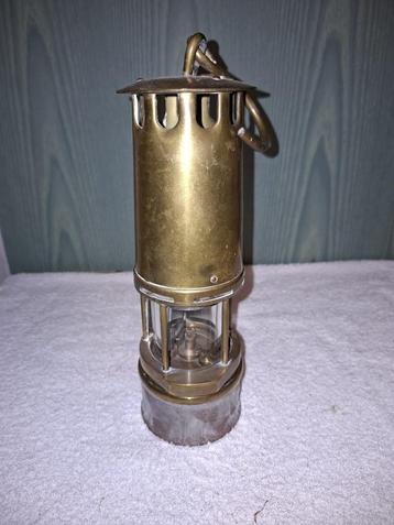 oude koperen mijnwerkerslamp, jaren 1900 beschikbaar voor biedingen