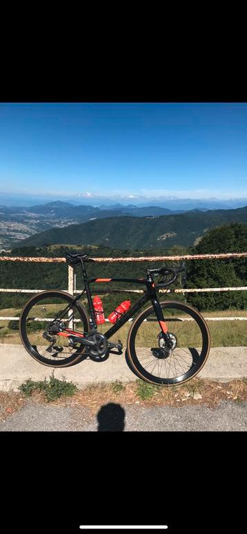 Koersfiets Thompson Capella disc beschikbaar voor biedingen