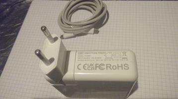USB-C power adapter 96W CE FC RoHS, model PD-96W. incl kabel, Enlèvement, Comme neuf