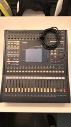 Yamaha O3D, en parfait état avec carte d'entrée/sortie AES, Enlèvement, Comme neuf