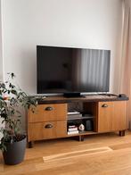 Tv-meubel van hout en metaal (uniek model), Zo goed als nieuw