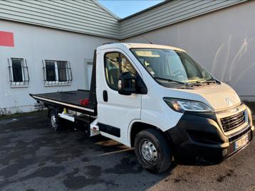 Peugeot boxer 2.0 130 cv dépanneuse coulissante, Autos, Achat, 3 places, Boîte manuelle, Noir