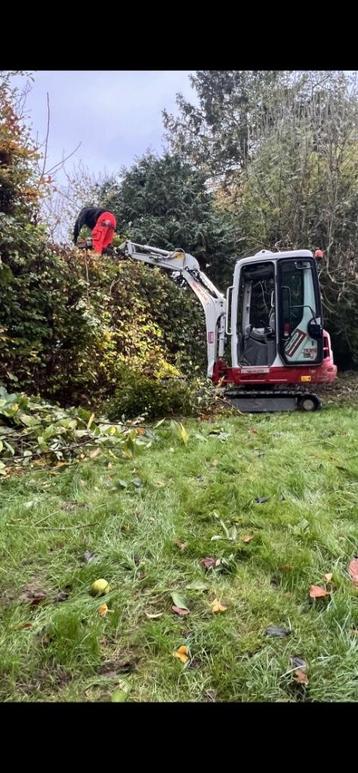 Tuinenleuckx minitractor werktuigen kraan & chauffeur tehuur beschikbaar voor biedingen