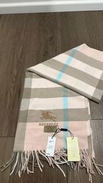 Echarpe rose 100% cachemire Burbery, Kleding | Dames, Mutsen, Sjaals en Handschoenen, Ophalen of Verzenden, Gedragen, Maat 42/44 (L)