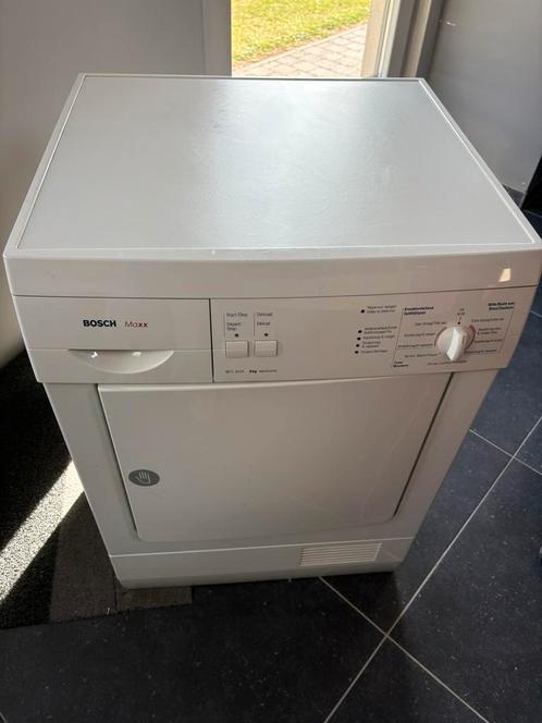 Bosch droogkast, Elektronische apparatuur, Droogkasten, Gebruikt, Condens, Voorlader, 4 tot 6 kg, 85 tot 90 cm, Anti-kreukfase