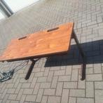 Schoolbank, Enlèvement