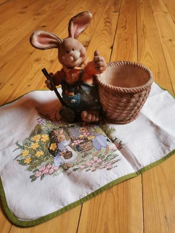 Beau pot de fleur avec lapin de Pâques, Divers, Pâques, Enlèvement ou Envoi, Comme neuf