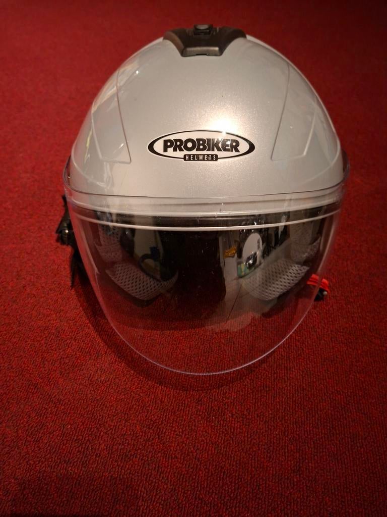 Casque en 56, pantalon + pantalon intérieur en XL