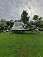 Motorboot met trailer, Polyester, Enlèvement, 50 ch ou plus, Utilisé