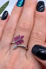 Sterling zilver ring met natuurlijke robijn, Nieuw, Ophalen of Verzenden, Met edelsteen, Dame