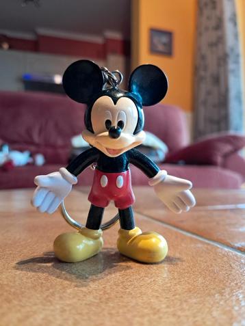 Mickey Mouse sleutelhanger 7cm beschikbaar voor biedingen