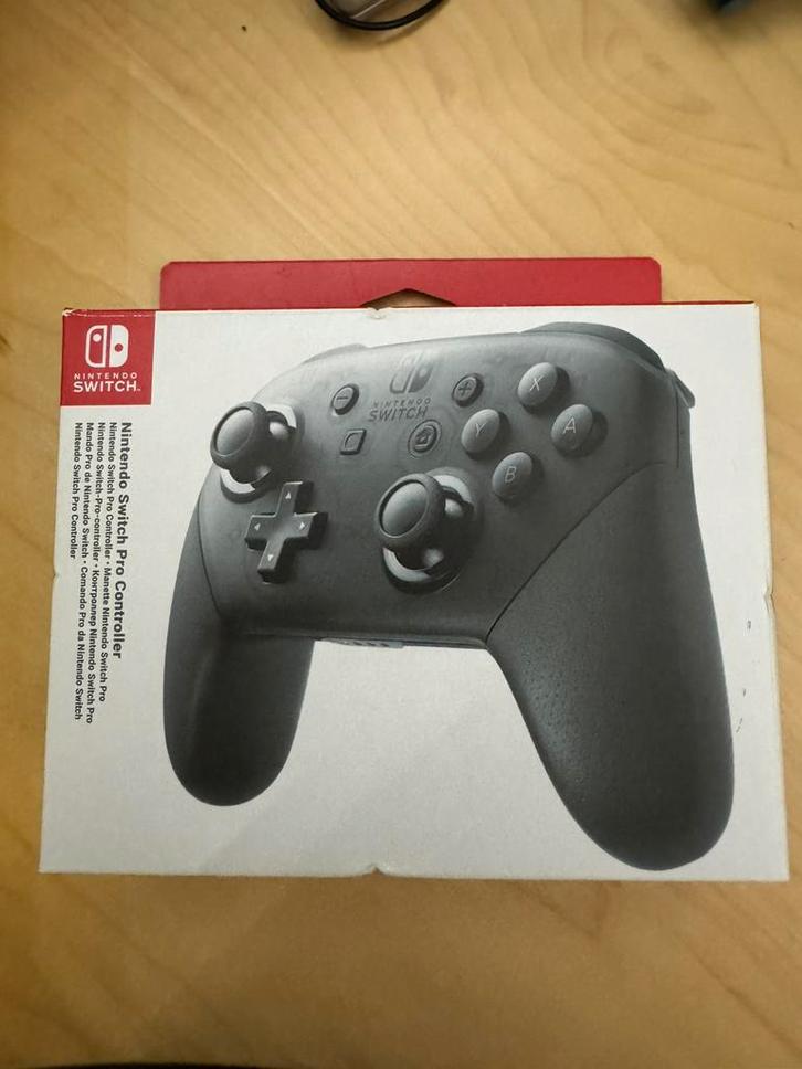 Switch Pro Controller ( weg voor black friday), Consoles de jeu & Jeux vidéo, Consoles de jeu | Nintendo Consoles | Accessoires