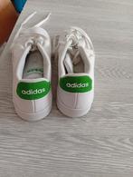 Baskets, Sport en Fitness, Tennis, Ophalen, Zo goed als nieuw, Adidas