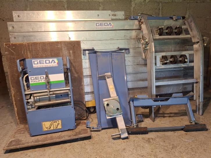 Ladderlift Pannenlift Daklift Geda, Doe-het-zelf en Bouw, Steigers, Zo goed als nieuw, Overige typen, Verzenden