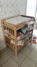 Houten verzorgtafel met kussen en bakje, Ophalen