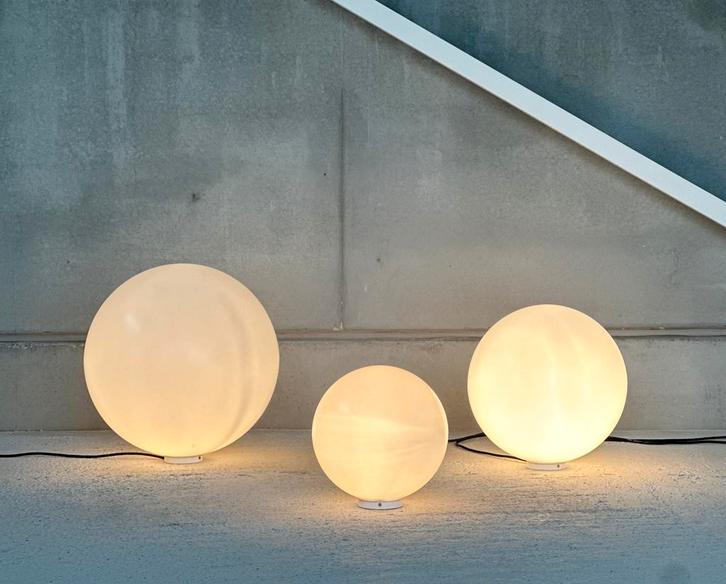 Set van drie “Globo” vloerlampen, made by “Slide” Italy, Huis en Inrichting, Lampen | Vloerlampen, Kunststof, Ophalen