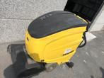 Karcher kuismachine, Doe-het-zelf en Bouw, Reinigingsmachines, Ophalen, Gebruikt, Schrobmachine